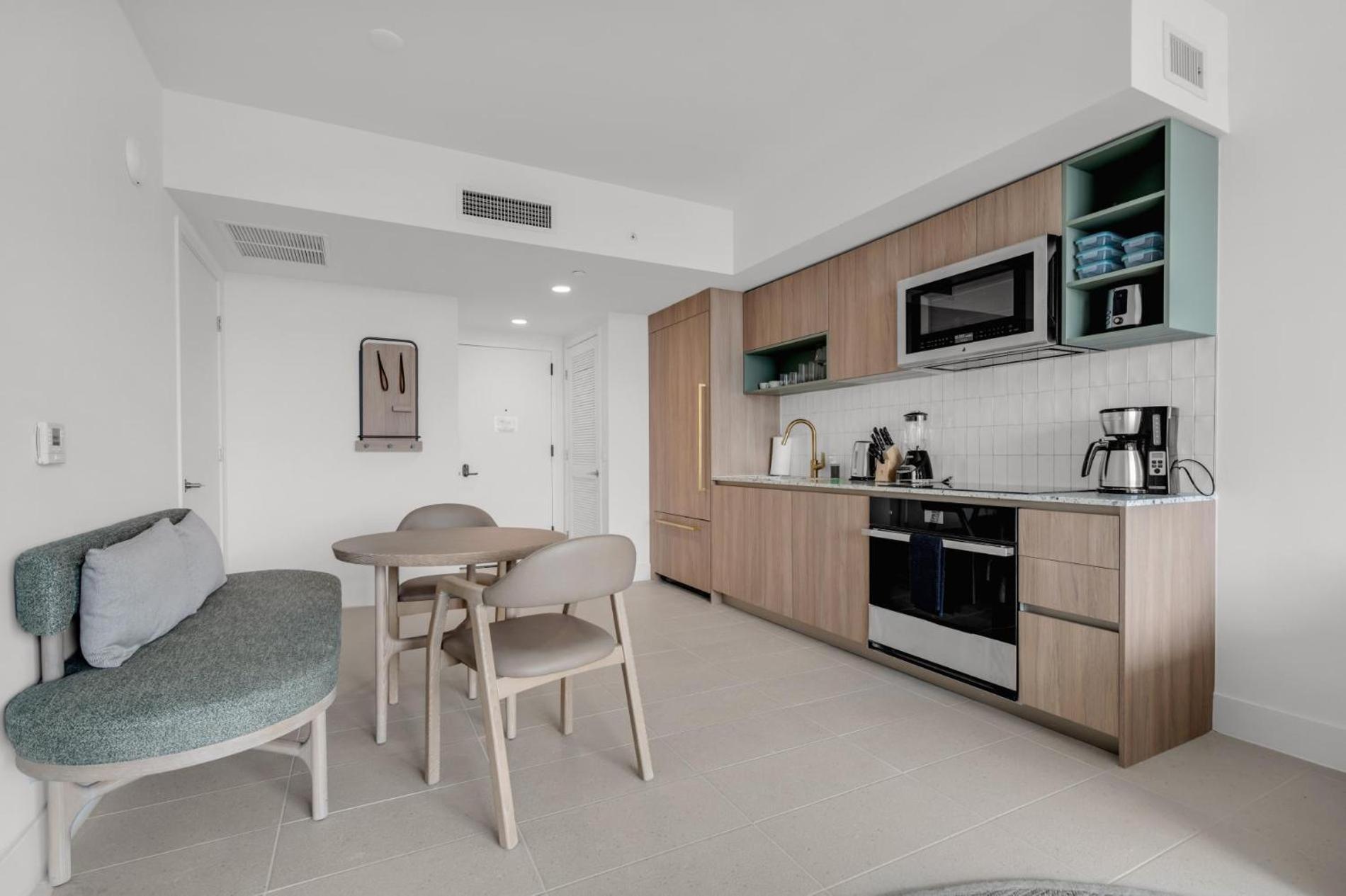 Modern 1Br Apartment With Breathtaking Views Heart Of Downtown 마이애미 외부 사진