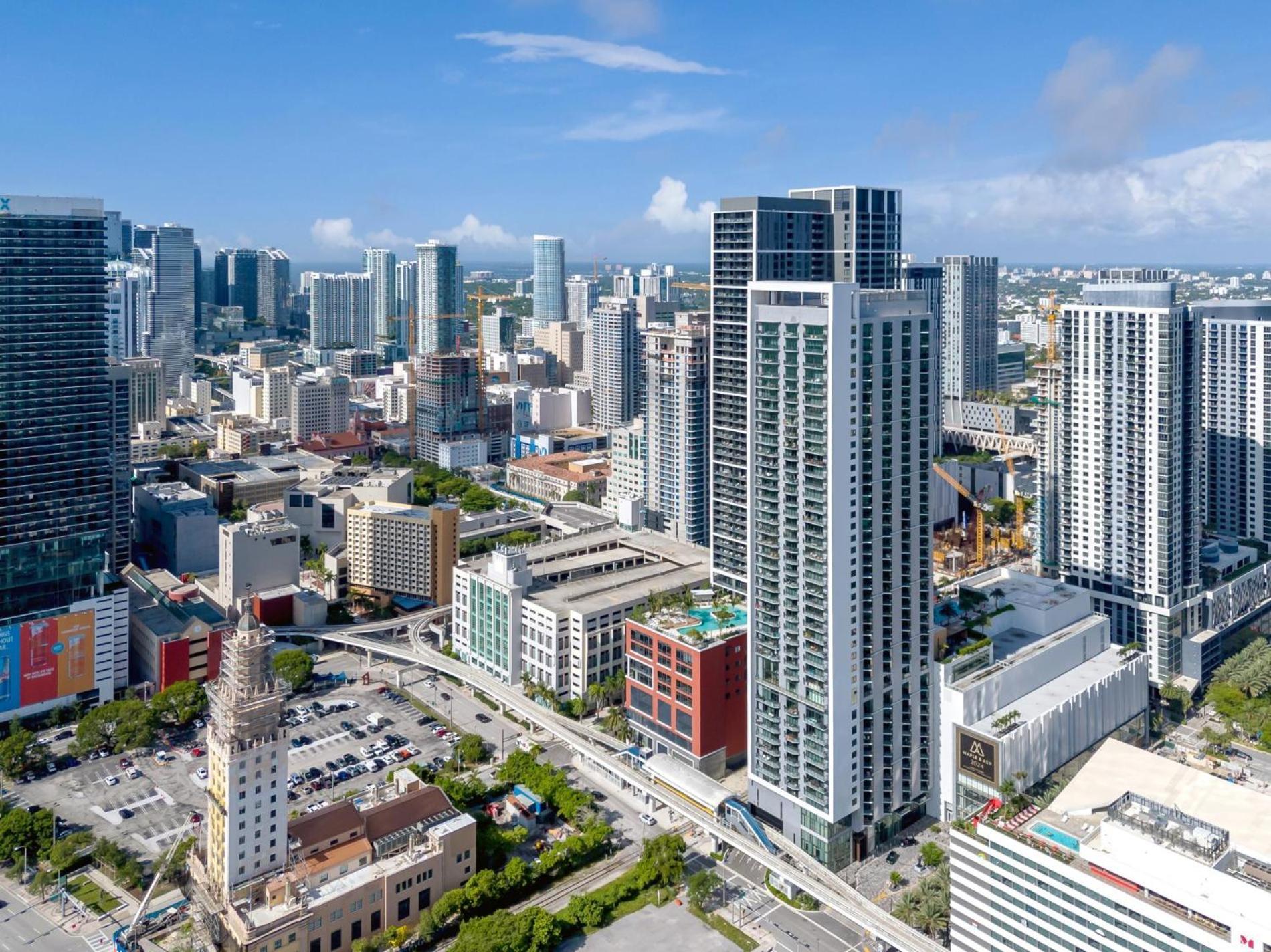 Modern 1Br Apartment With Breathtaking Views Heart Of Downtown 마이애미 외부 사진